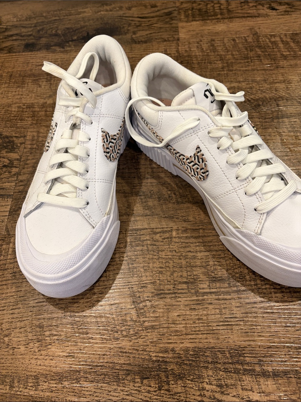 Nike Court Legacy Lift United in Victory Sneaker